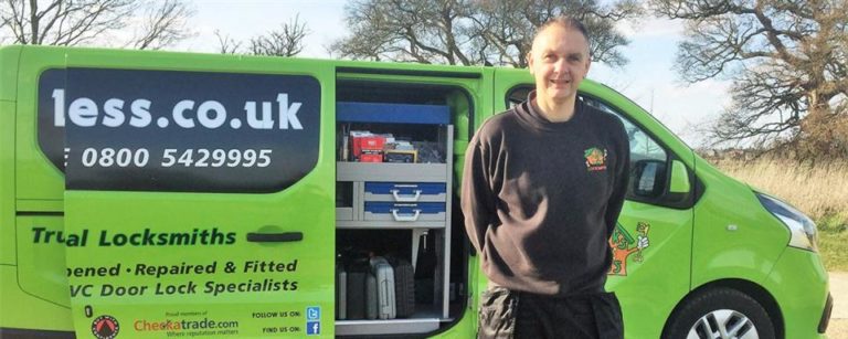 locks4lessvanside 768x307