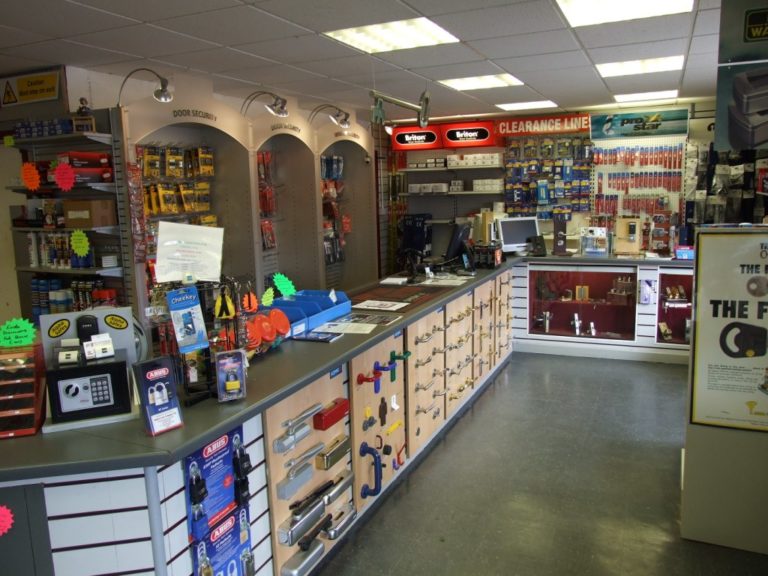 boltonlockcompanyshop 768x576