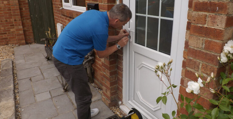 eastbournelocksmithsdoor 768x392