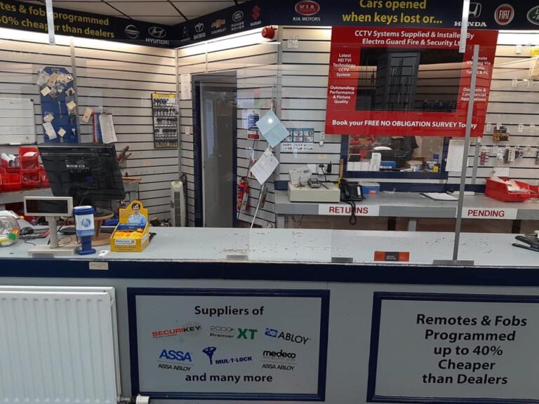 lockshopcounter 768x576