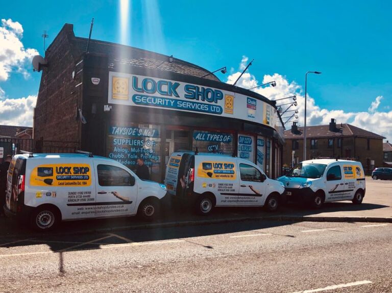 lockshopfront 768x575