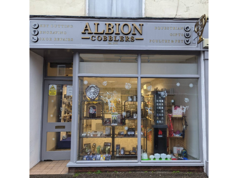 albioncobblersfront1.1 768x576