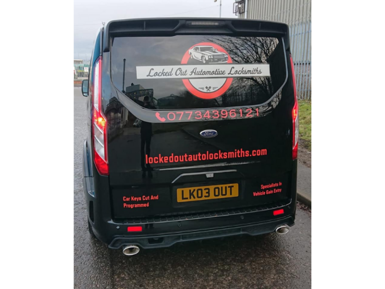 lockedoutautolocksmithvan1.1 768x576