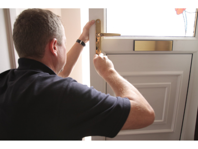 lockmastersmobilelocksdoor 768x576