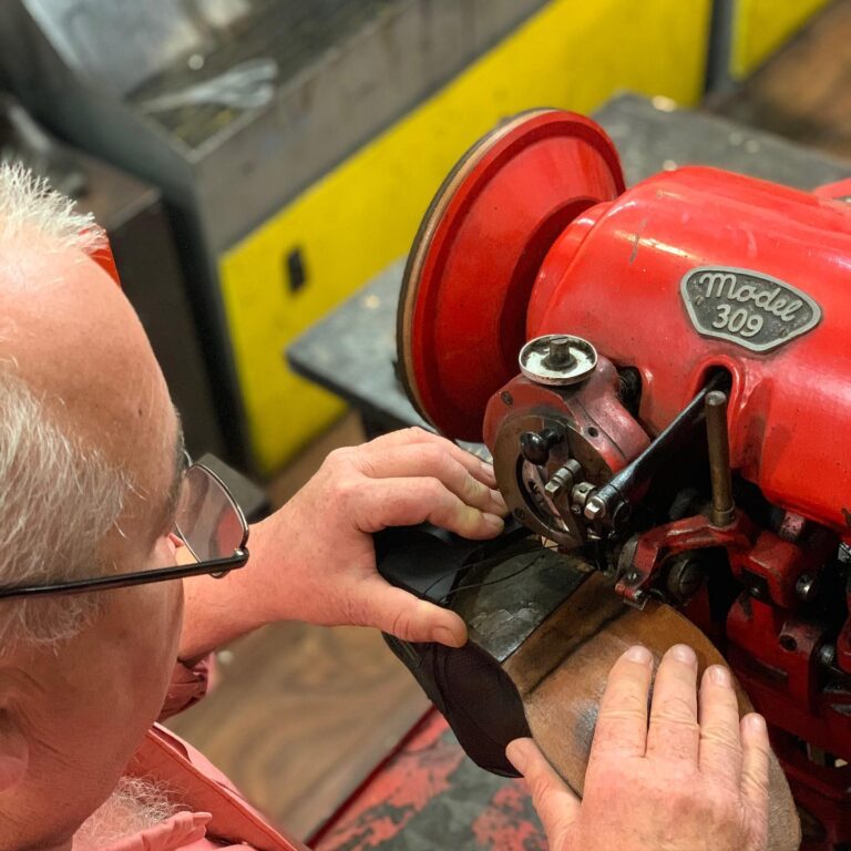 235353604 1504915483182413 6585099851840575306 n 768x768