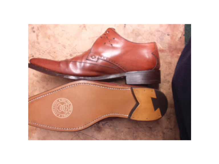 gary leather 768x576