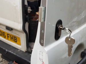 hull auto locksmith 3 300x225