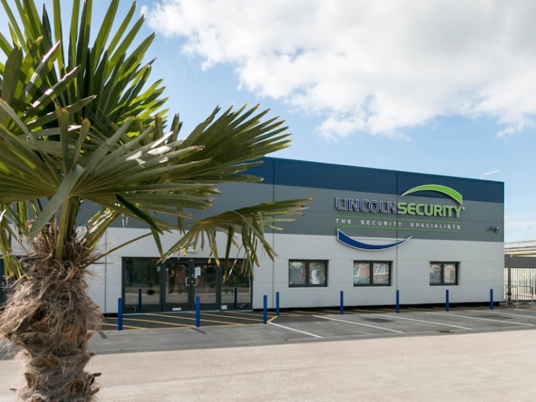 lincoln front 1 768x576