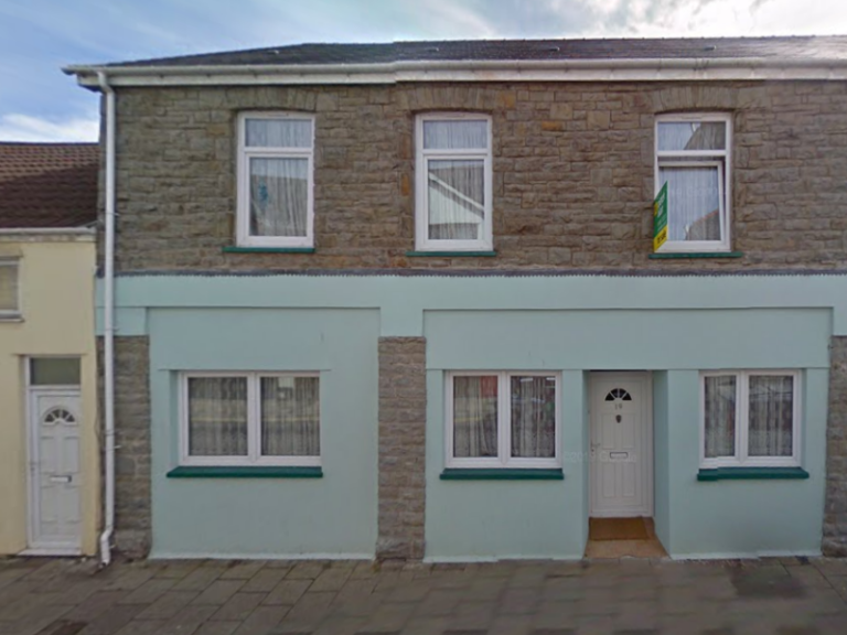 shoez specialist cleaners 1 768x576