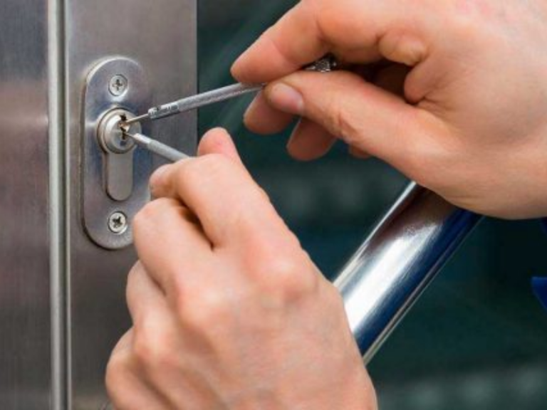 rapid response locksmiths 2 768x576